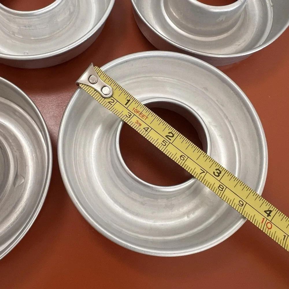 8 Vtg Aluminum Donut Ring Jello Mini Bundt Cake Molds Pastry Tart Tins MCM Retro